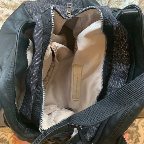 lululemon athletica Handbags - Duffle bag lululemon athletica Handbags - Duffle bag